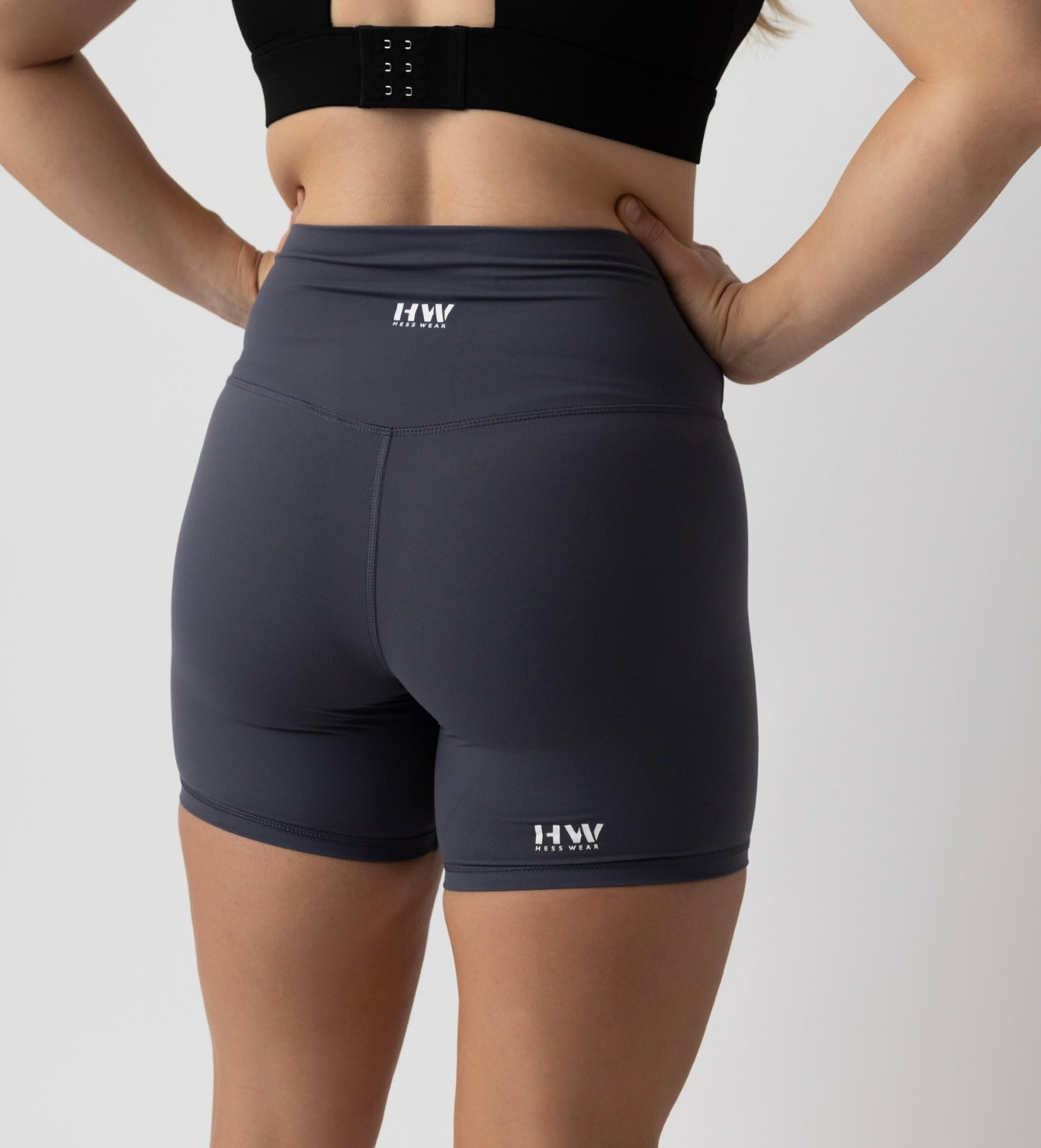 SIGNATURE BIKE SHORT
